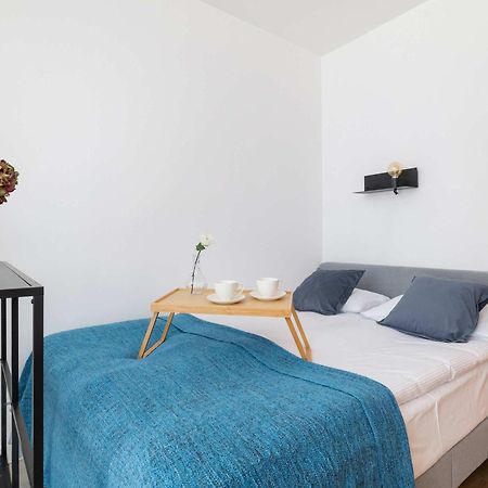 Colorful Studio Near The Spodek Arena In Katowice By Noclegi Renters 외부 사진